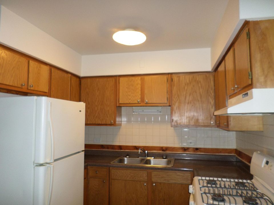 1st image of 150 E 143rd St