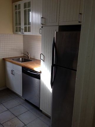 4th image of 930 Saint Nicholas Ave APT 33