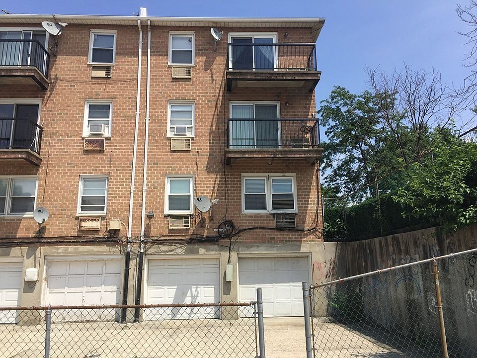 2nd image of 133-44 87th St #1C