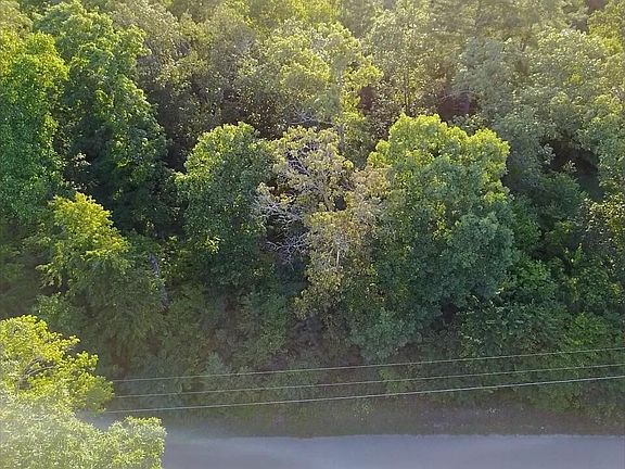 3rd image of 119 Winding Trl