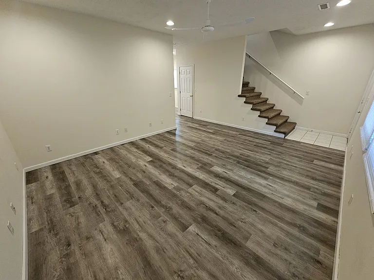8 Holly Dr #35 — Photo 4