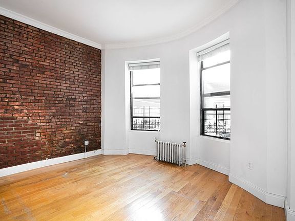 2nd image of 6 W 107th St APT 1A