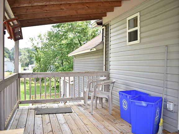 4th image of 883 Josephine Ave #883