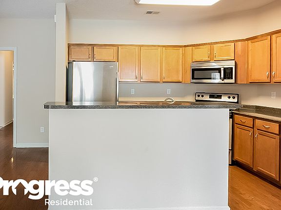 4th image of 1502 Lawson Dr