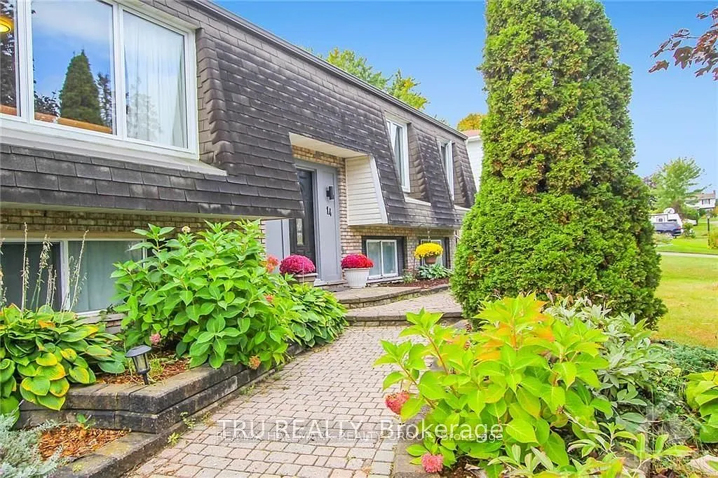 5 bed, $3,200 — Photo 2