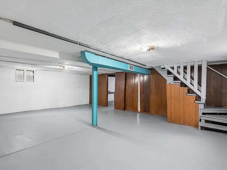 1223 Gruner Pl — Photo 44