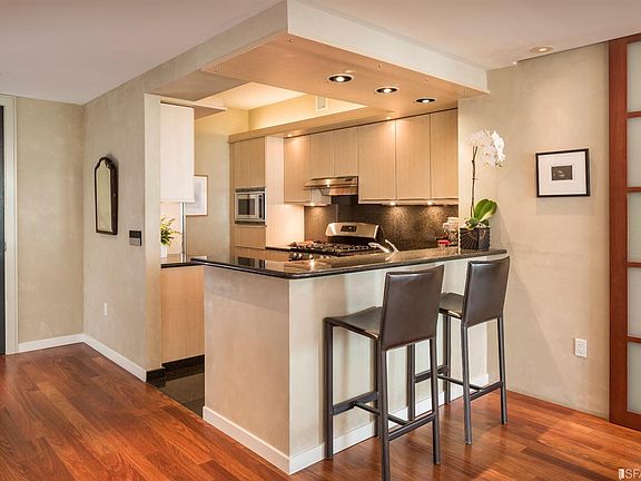 5th image of 219 Brannan St Unit 14J