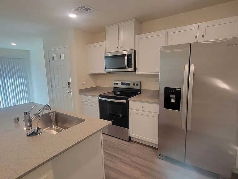 9931 Apricot Hills St — Photo 6