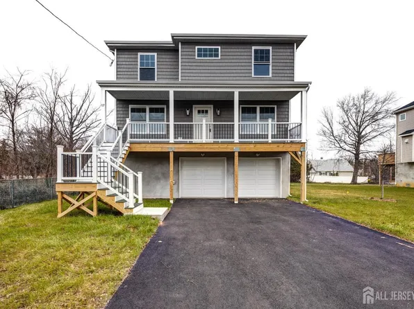 17 John St, Old Bridge, NJ 08857