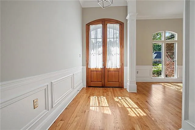 4 bed, 3.0 bath, 2450 sqft, $2,900 — Photo 4