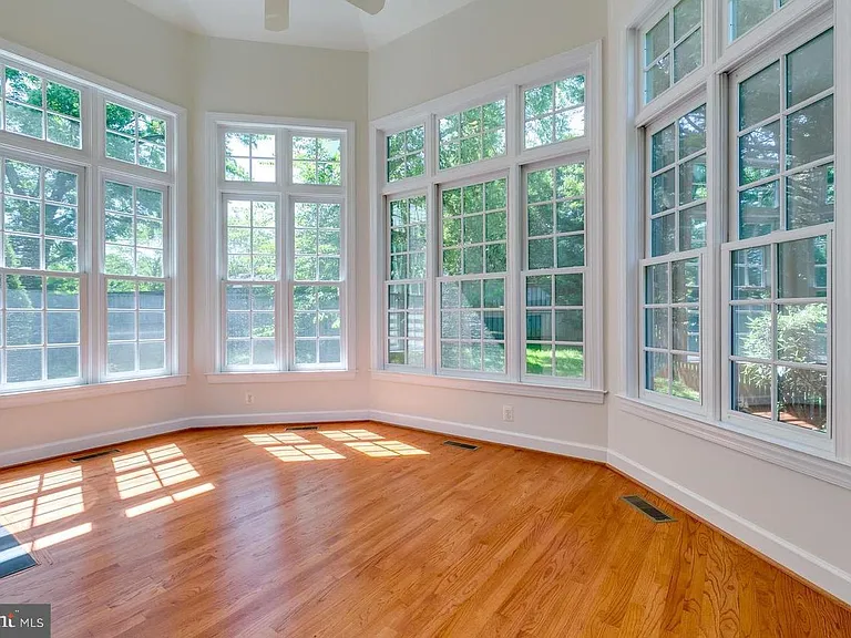 1489 Broadstone Pl — Photo 10
