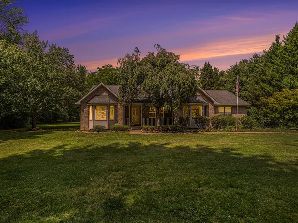 15715 Tau Rd, Marshall, MI 49068
