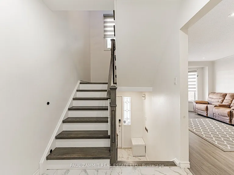 42 Windsor Court Rd — Photo 17