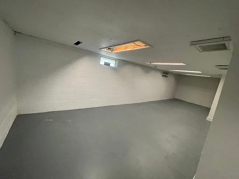 3636 English Ave — Photo 18