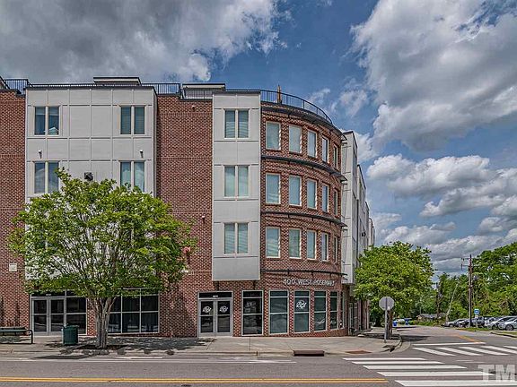 2nd image of 400 S Rosemary St #406