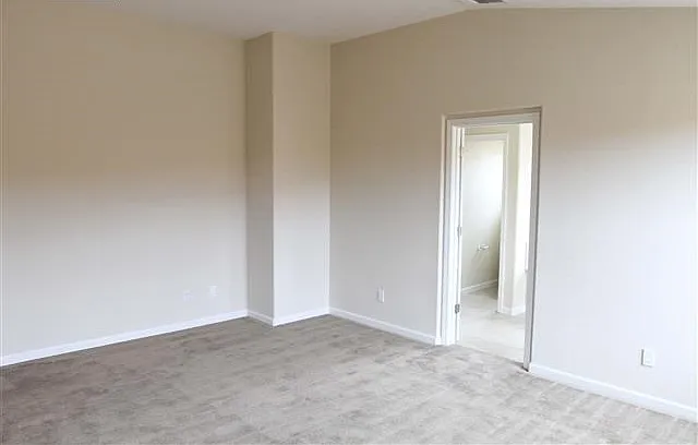 254 Altadena Cir — Photo 28