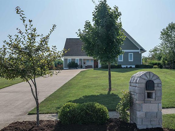 2nd image of 3417 S Justin Ct