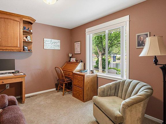 5th image of 3722 SW 29th St