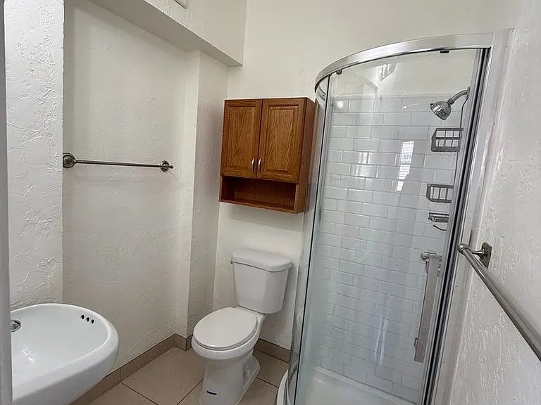 Jersey Apartments — Photo 4