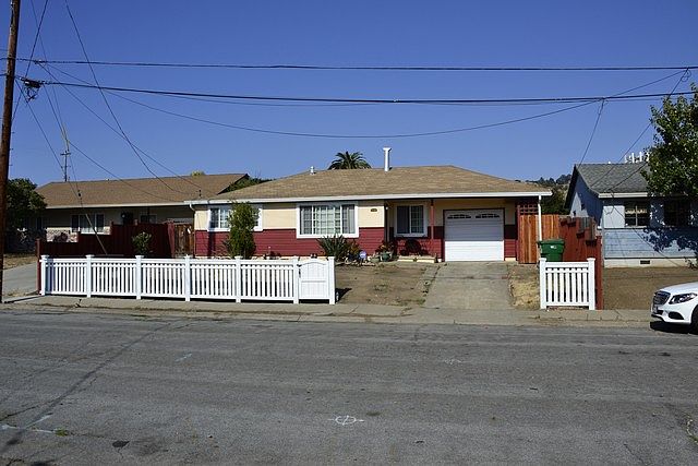 1st image of 26836 Freitas Dr