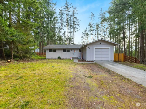 4499 Woodland Circle, Oak Harbor, WA 98277