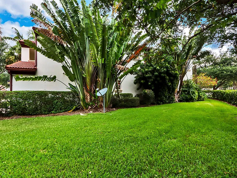 1904 Flower Dr — Photo 47