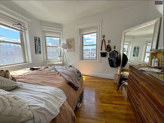 2nd image of 126 Brainerd Rd #4