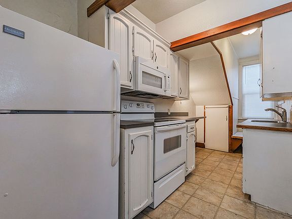2nd image of 1604 7th St #2