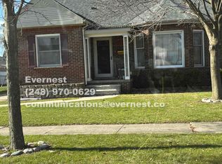 1073 Champaign Rd, Lincoln Park, MI 48146