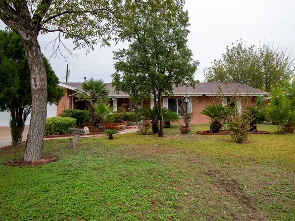 213 Margaret Ln, Del Rio, TX 78840