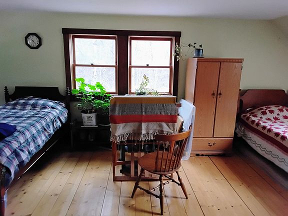 3rd image of 2762 Jericho St