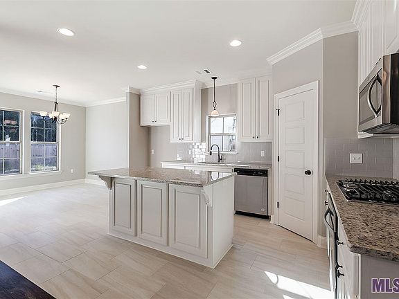 4th image of 10384 Grand Plaza Dr
