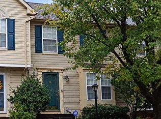 17022 Point Pleasant Ln, Dumfries, VA 22026