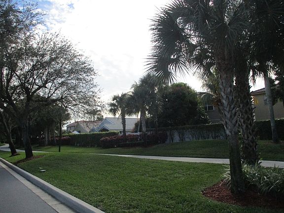 2nd image of 3983 Westchester Way