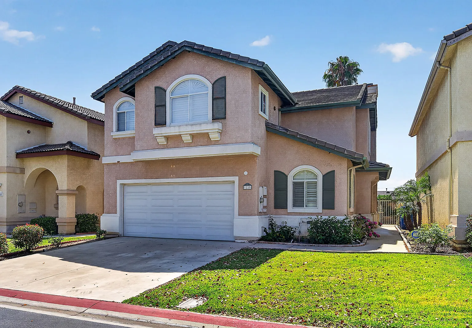 4 bed, 2050 sqft, $4,250 — Photo 1