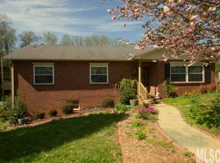 1012 Grove Ave SW, Lenoir, NC 28645