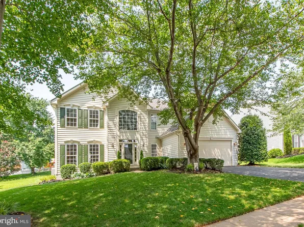 364 Singleton Cir, Warrenton, VA 20186