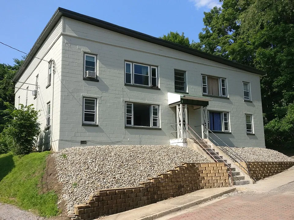233 Boileau Pl