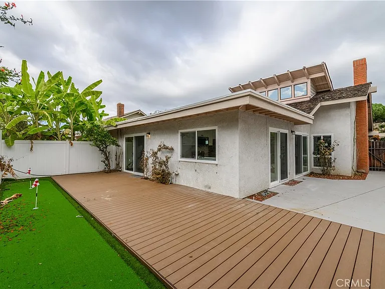 5016 Paseo De Vega — Photo 4