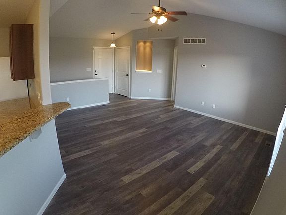 4th image of 11519 W Cedar Ln