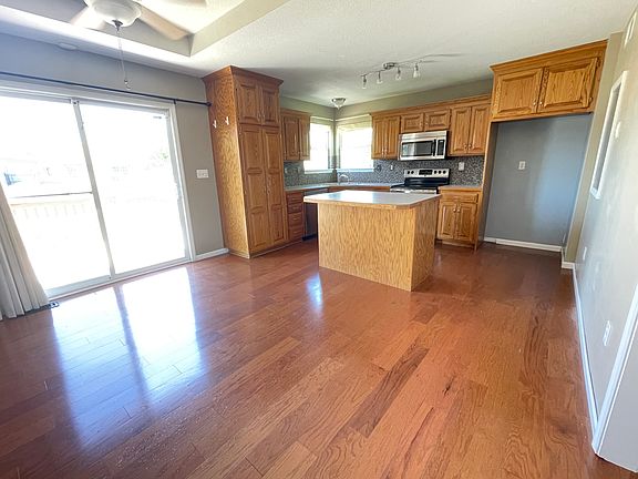 5th image of 1503 Pebblecreek Dr