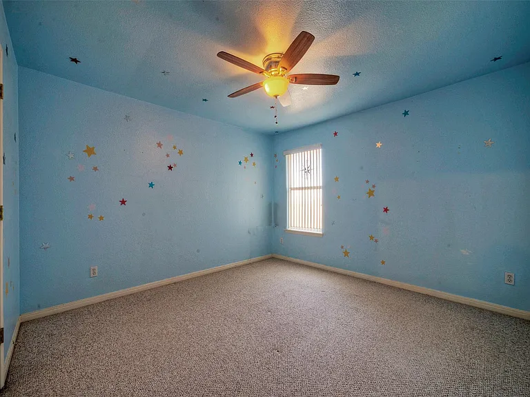 601 Indian Run Dr — Photo 30
