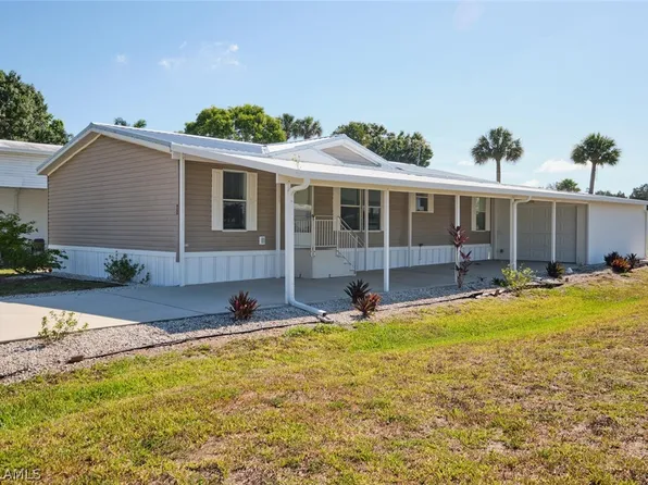 926 Yacht Club Way NW, Moore Haven, FL 33471
