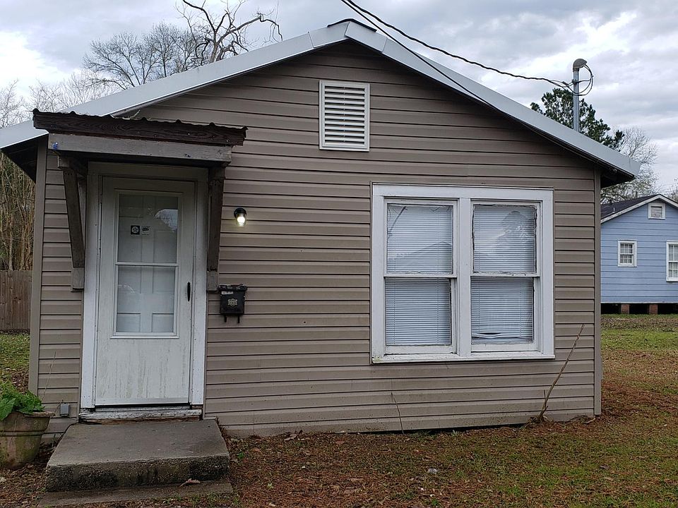1st image of 1429 3rd Ave