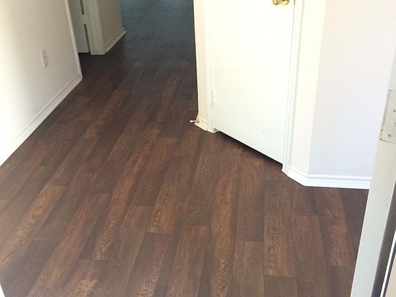 4th image of 1520 Pine Ln