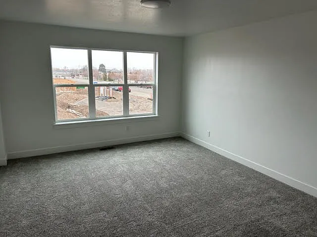 517 W 340 S — Photo 4