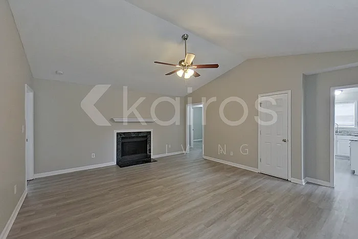 150 Chapel Hill Dr — Photo 3