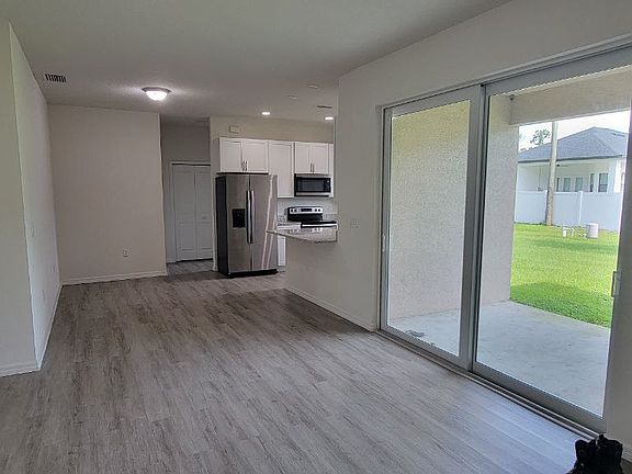 4th image of 3687 Lubec Ave