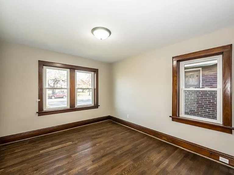 5336 Chippewa St — Photo 11