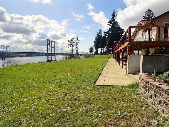 3rd image of 2101 14th Avenue NW